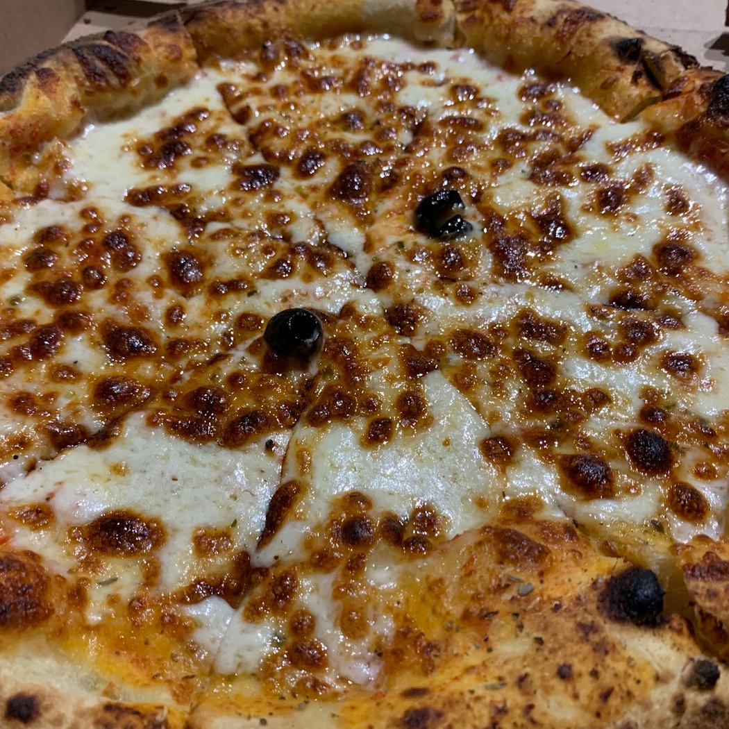 La Casa pizza 3